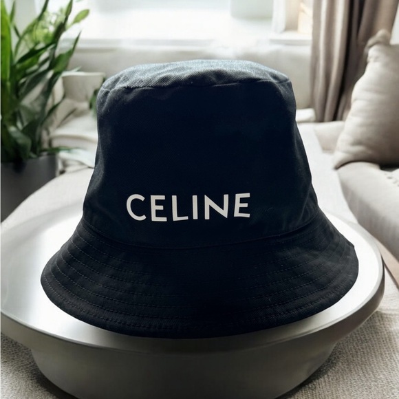 CELINE BUCKET HAT - BLACK IN BEAUTIFUL CONDITION 💖 - Picture 1 of 4